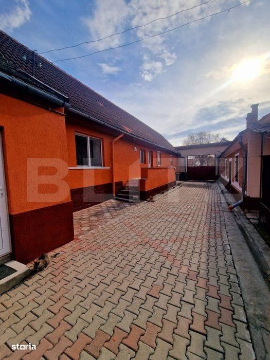 Casa familiala cu 4 camere, 2432 mp teren, Feldioara