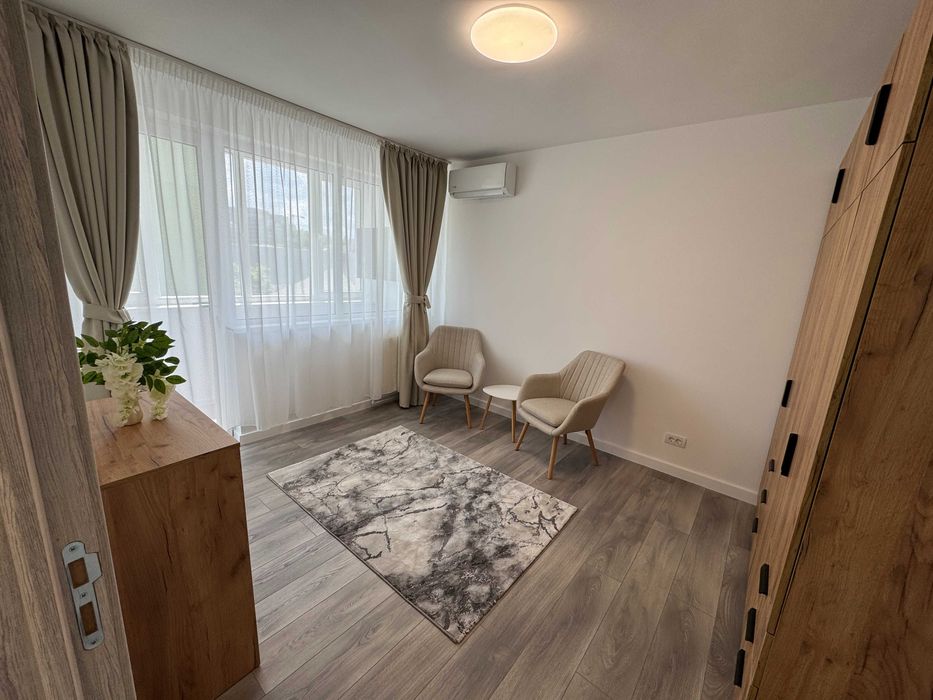 3 camere renovat integral, prima închiriere, metrou Tineretului, 2 balcoane