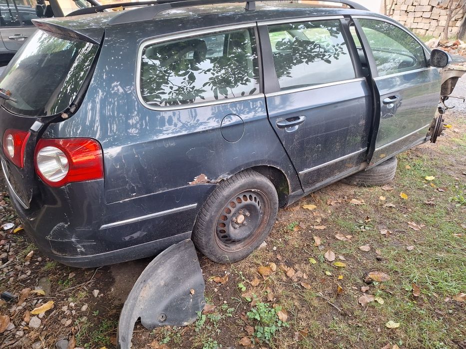 Dezmembrez vw passat b6