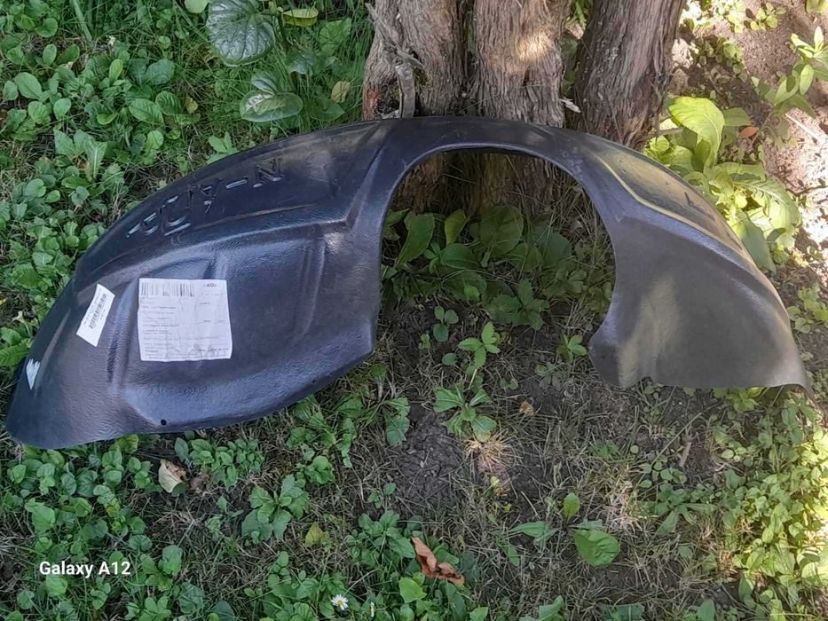 Продавам подкалник за Chevrolet Nubira