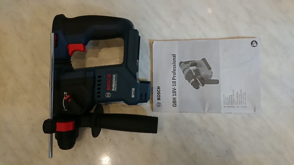 Перфоратор аккумуляторный Bosch