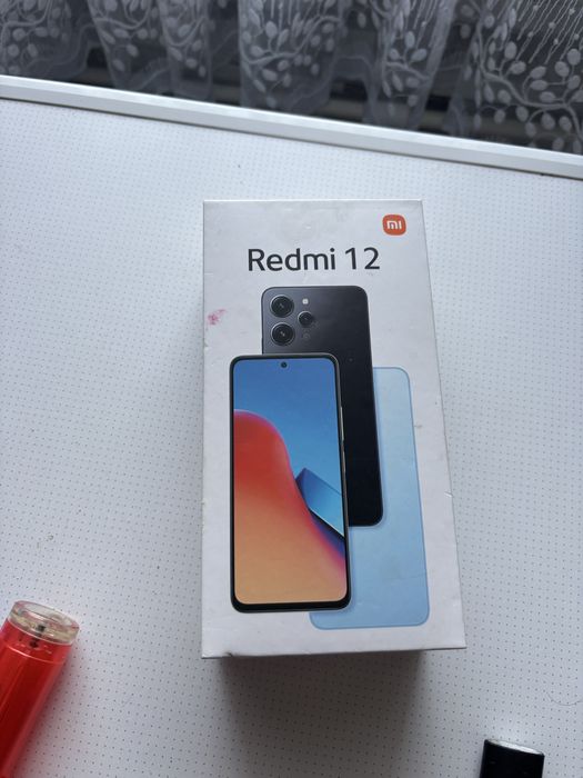 Redmi 12 прлдам телефон