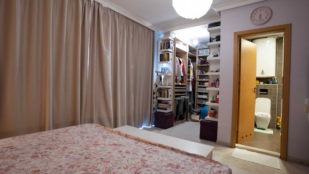 Продава се Четиристаен апартамент в Велико Търново, Стара част - 158 кв.м за 1361 €/кв.м - Снимка #13