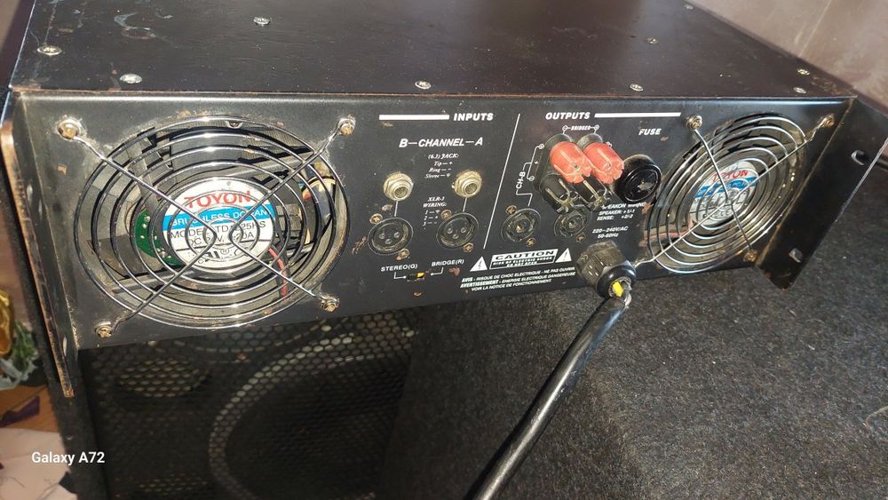 Продавам ониверсално крайно стапало па 3600  1200лв.