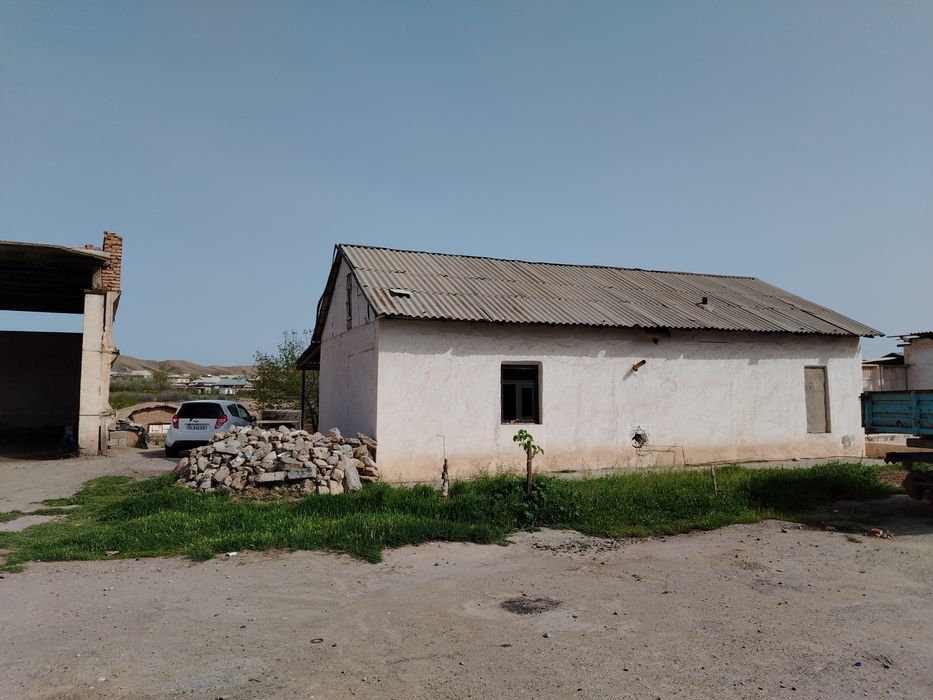 Hovli Uy SOTILADI..!