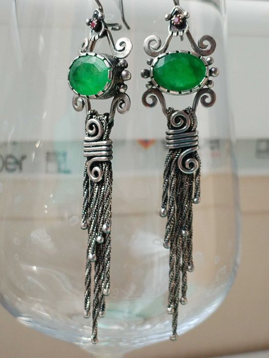 Серьги с изумрудом