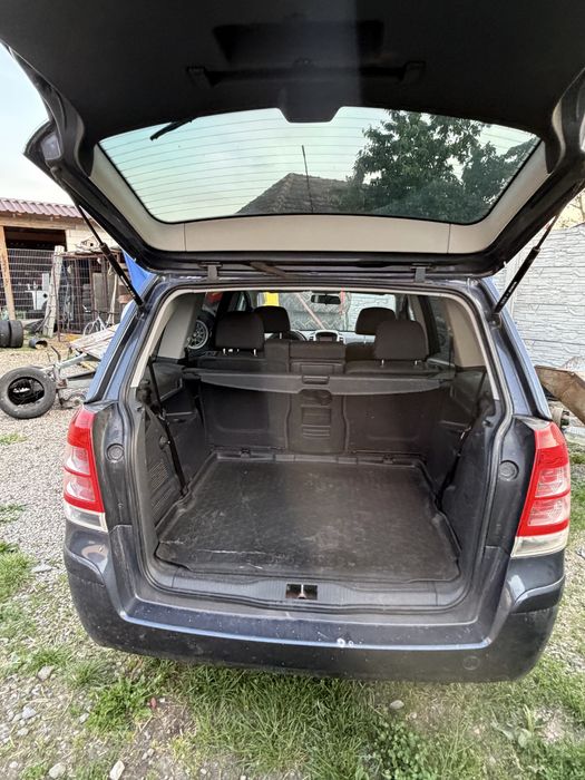 Vand opel zafira 7 locuri