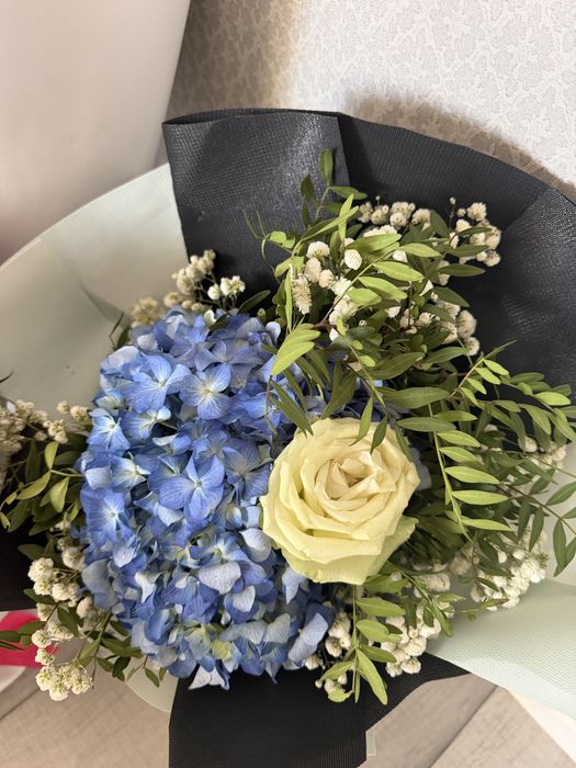 Цветы букет свежие продаю