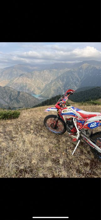 Продам эндуро  матор четырех клапанный .