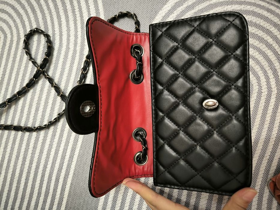 Продаётся сумочка б/у