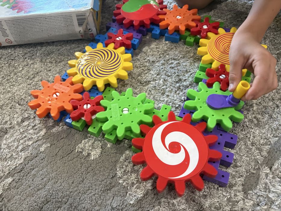 Комплект за игра Quercetti Kaleido Gears, Зъбни колела