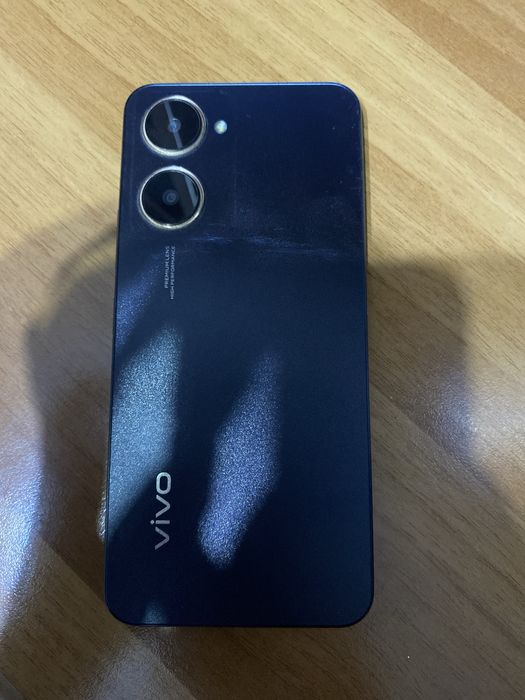 Продам Vivo YO3.