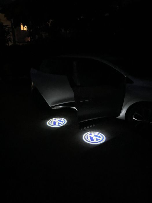 Proiectoare LED Auto cu Logo BMW