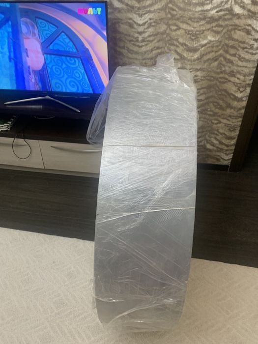 Дизайнерская полка на стену