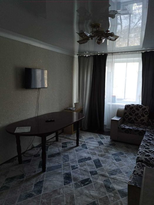 продается 3 комнатная квартира в центре Ерасыл Империя