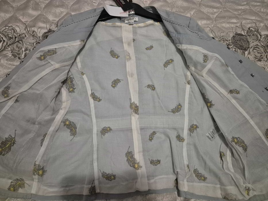 Сако и пола на Danini