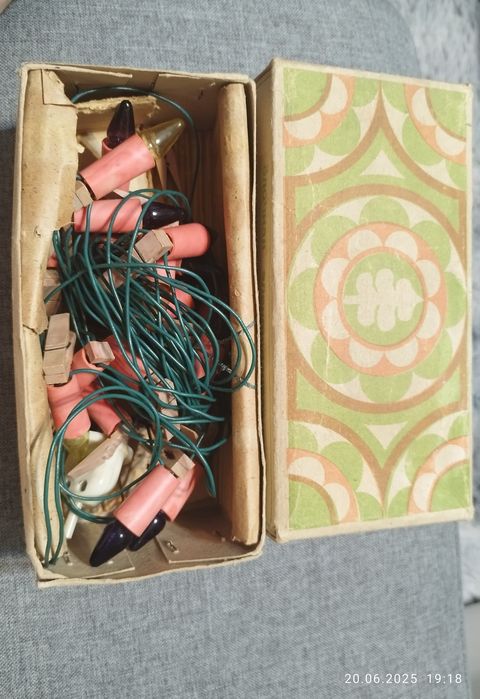 Продам гирлянду елочную ретро