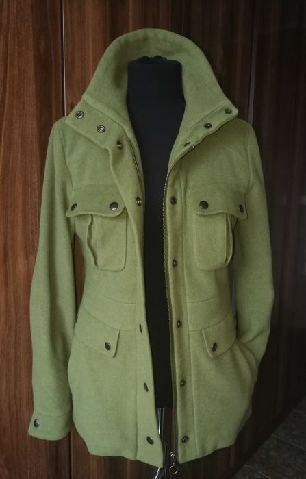 Палто (късо и дълго), Елек с качулка