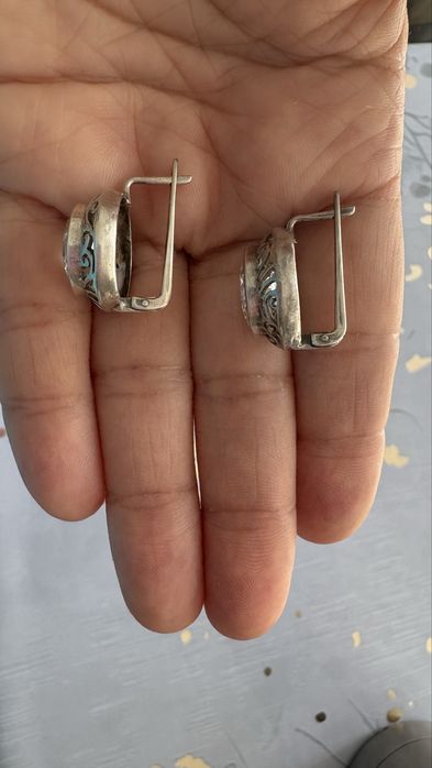 Продам серебряные серьги