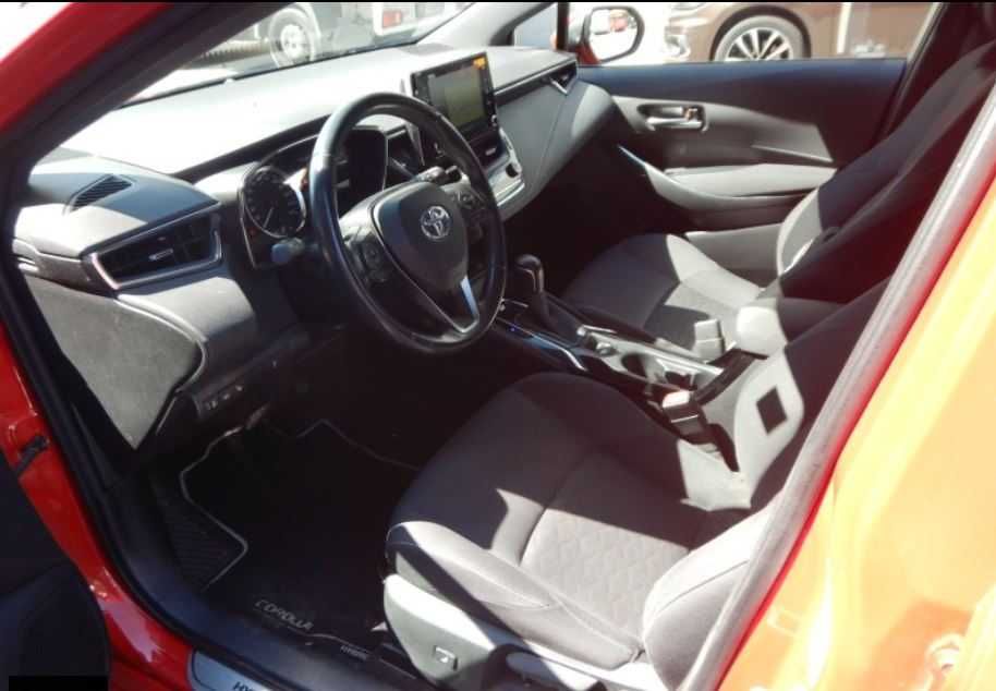 Toyota Corolla Hybrid 1.8 touring break 96000km Parcheaza Singura