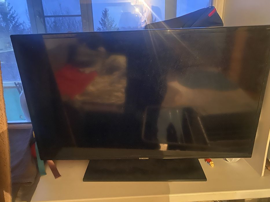 Продам телевизор Самсунг