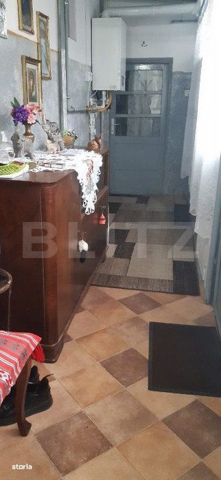 Casa de vanzare, cu 3 camere, 138 mp, zona Calea Domneasca