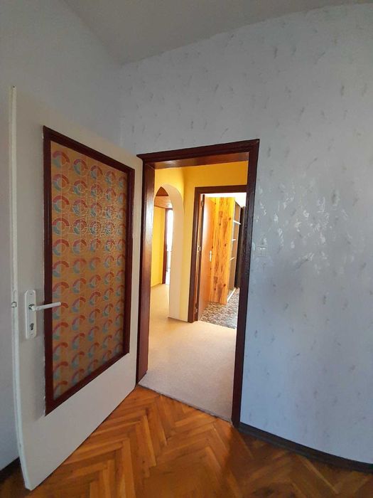 Продава се Тристаен апартамент в Варна, Младост 2 - 68 кв.м за 1587 €/кв.м - Снимка #12