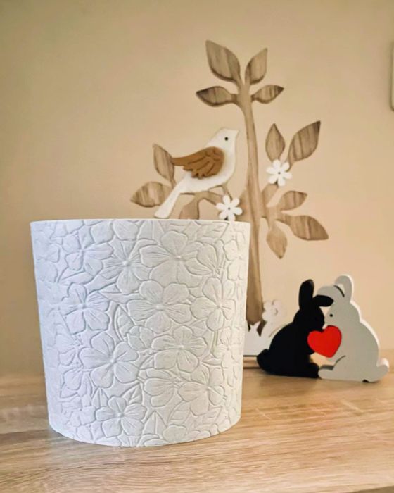 Кашпи с релефен дизайн