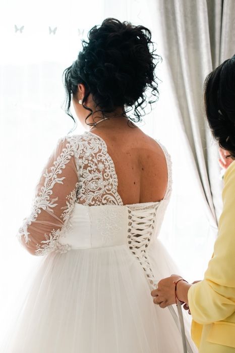 Se vinde  rochia de mireasa