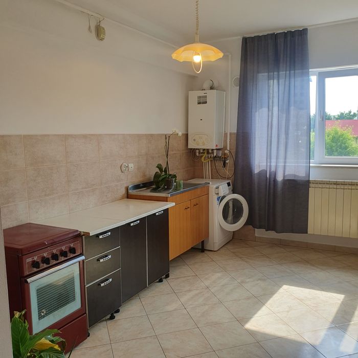 Vând apartament cu două camere