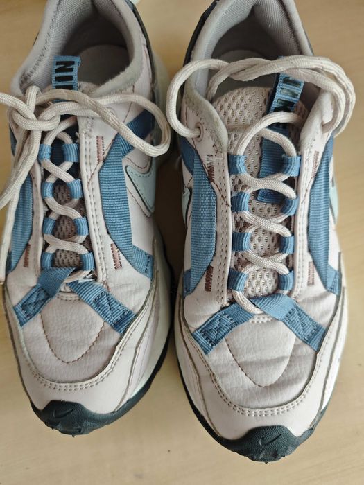 Маратонки NIKE,номер 35,5