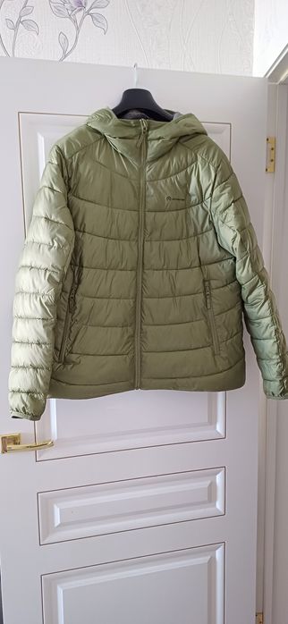 Продам  куртку женскую