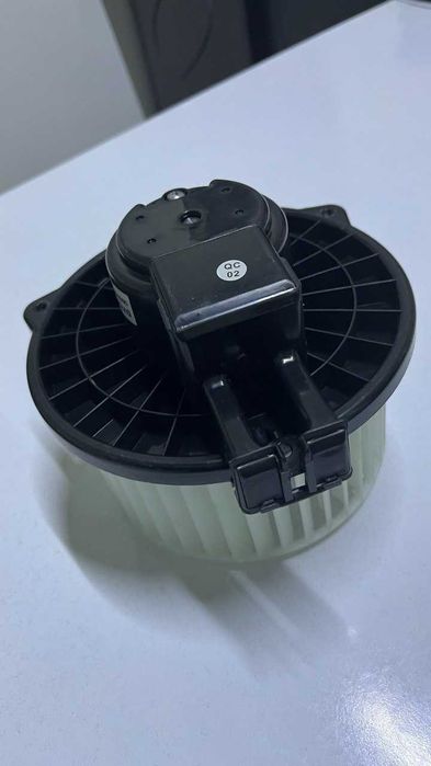 Вентилятор печки на Toyota