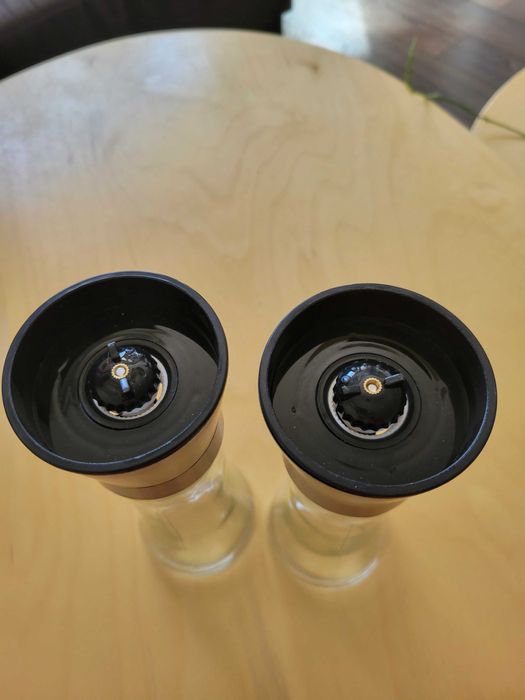 Комплект за сол и пипер - стъклени мелнички