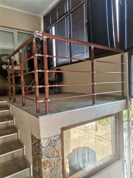 Алуминиев парапет с три струни.