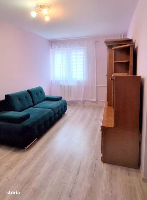 Inchiriere 2 camere Manastur, finisat modern, etaj intermediar