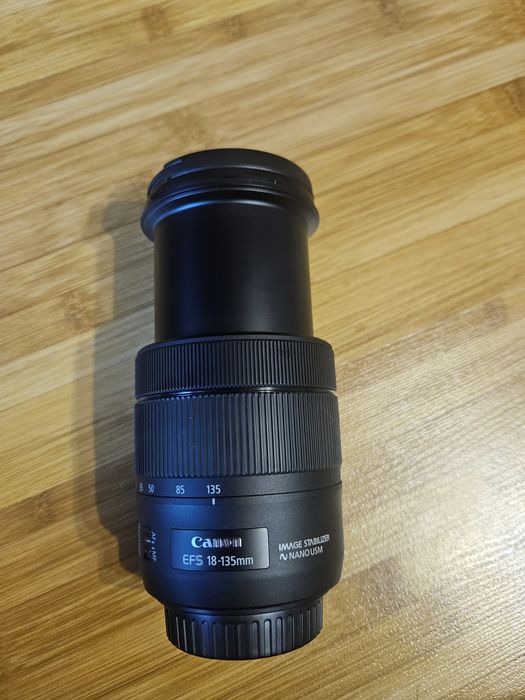 Obiectiv Canon EFS 18-135mm