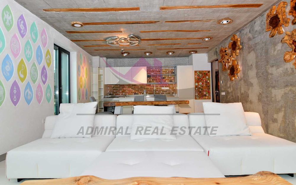 Дава се под наем Двустаен апартамент в Варна, Бриз - 115 кв.м за 1200 € - Снимка #1