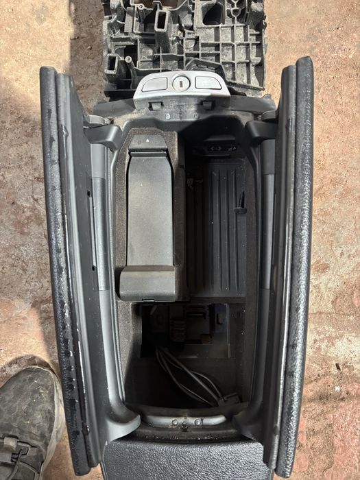 подлакътник bmw 6 F12 f13