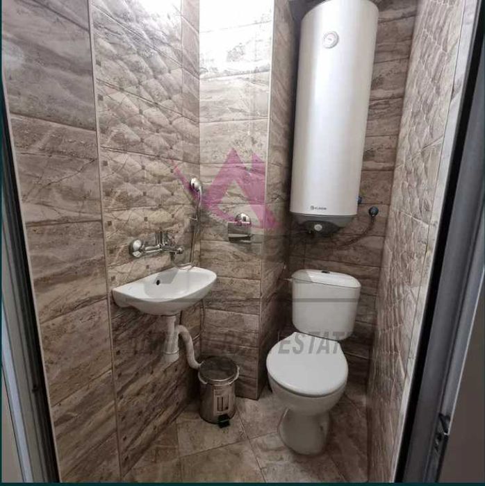 Дава се под наем Четиристаен апартамент в Варна, Цветен квартал - 93 кв.м за 600 € - Снимка #6