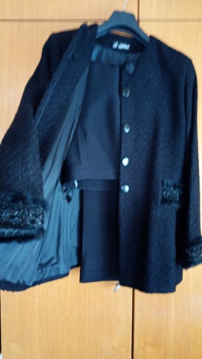 Рокля+Дамски костюми с пола  или панталон