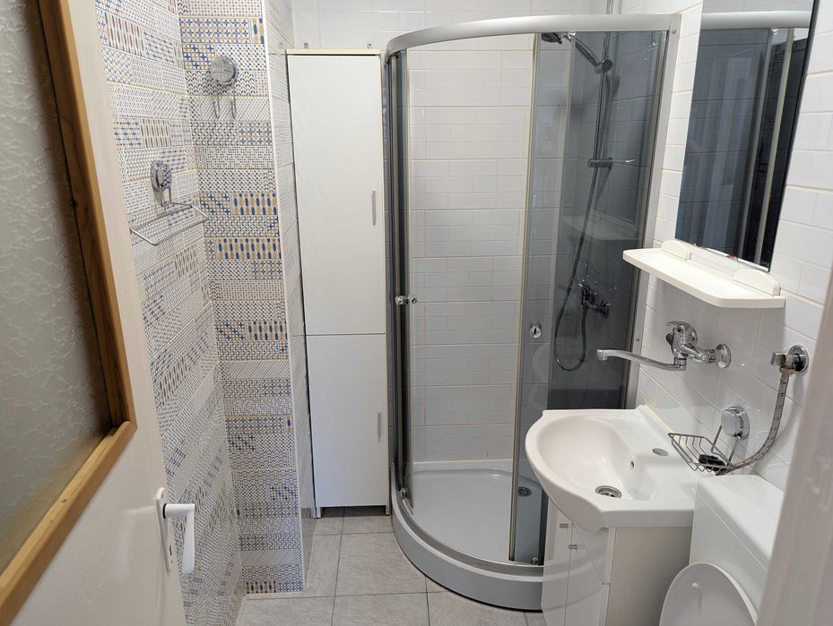 Inchiriez Apartament 2 camere decomandate in Dambul Rotund