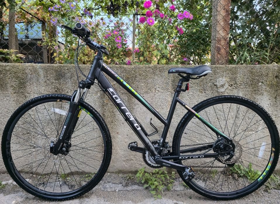 Алуминиев Английски Carrera crossfire 2 Като нов 24 скорости