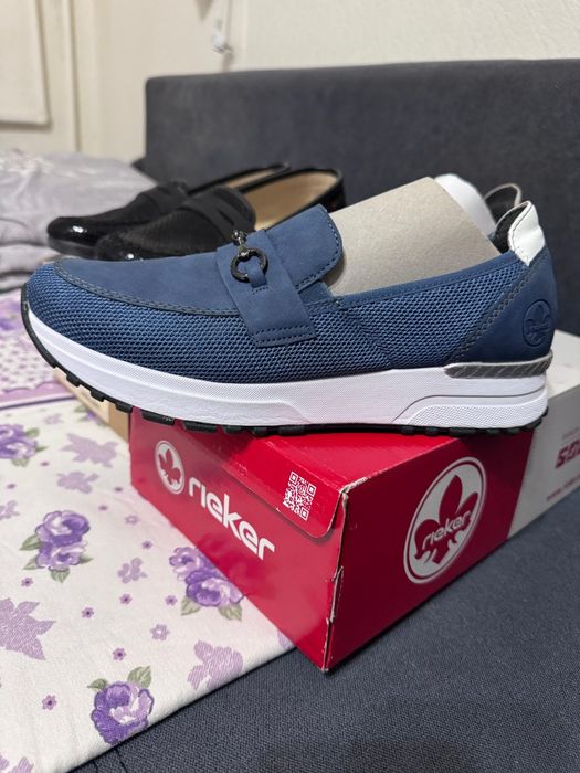 Продам женскую обувь