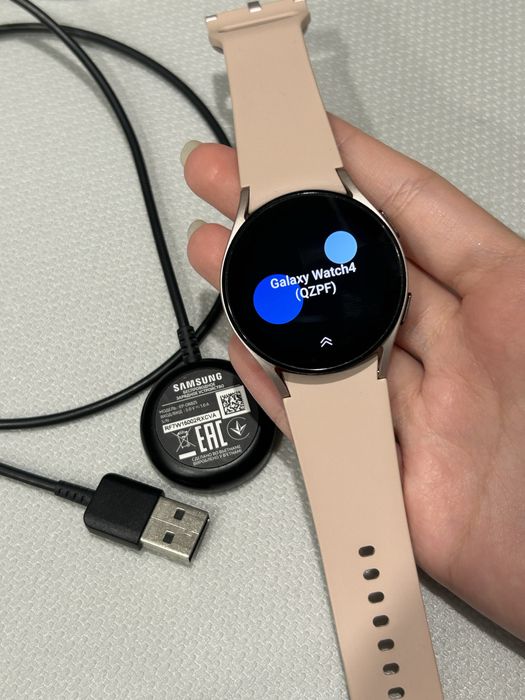 Продаю часы Samsung Galaxy Watch4