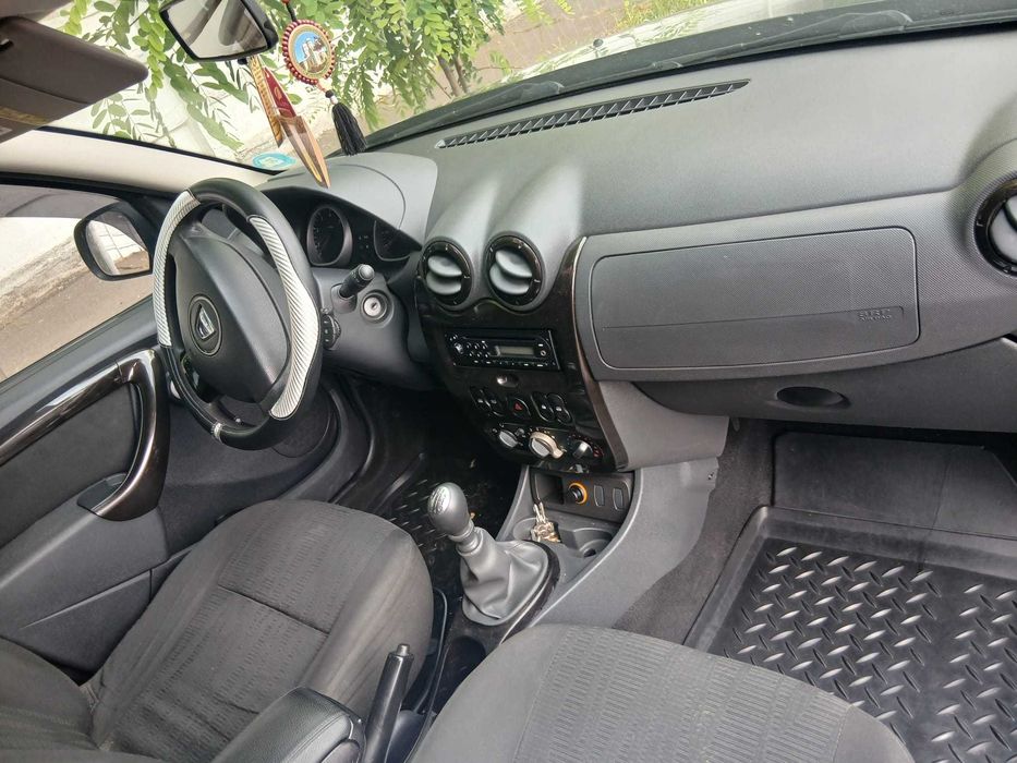 DACIA Duster 2010 — imagine 3