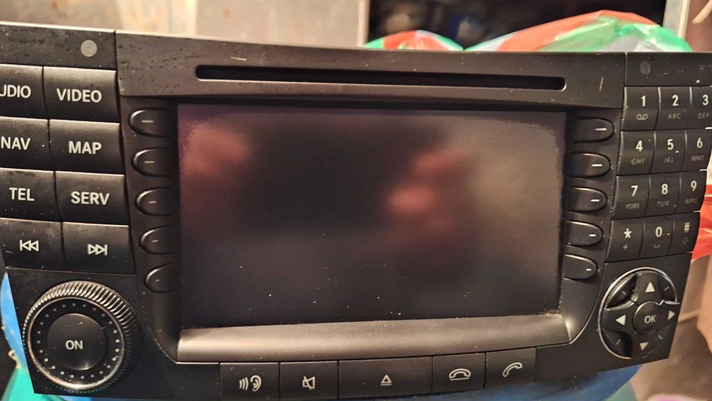 W211  оригинална навигация