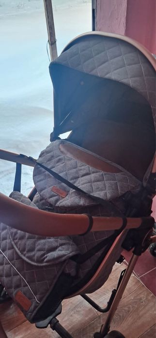 Продам  коляску