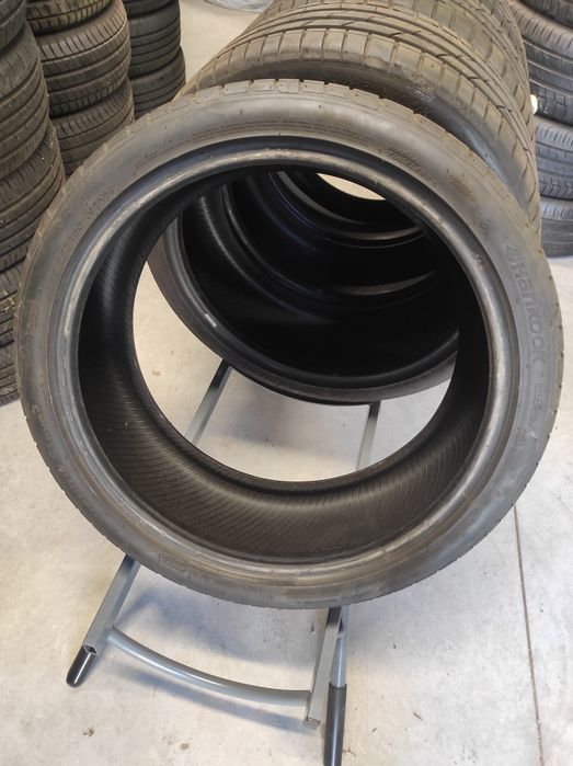 255/35/20 Hankook