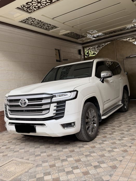 Land Cruiser 300 продается